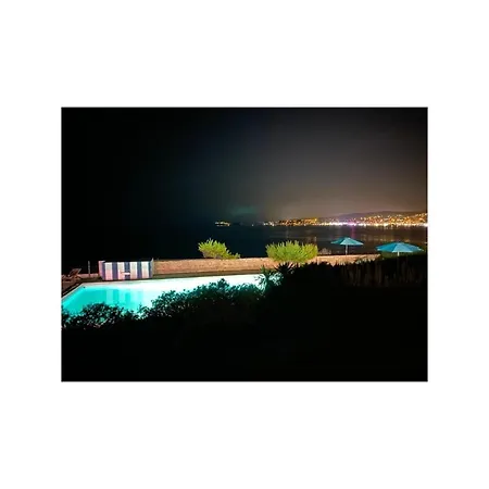 Pointe De La Tourette Villa *